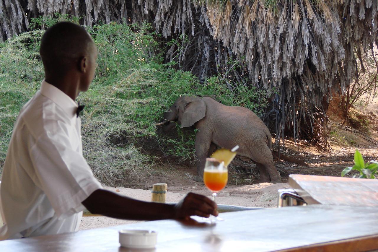 Maneaters Villa Tsavo Exterior photo